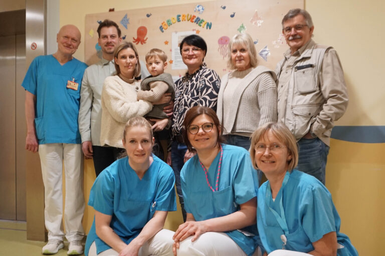 Website Bild Spendenübergabe